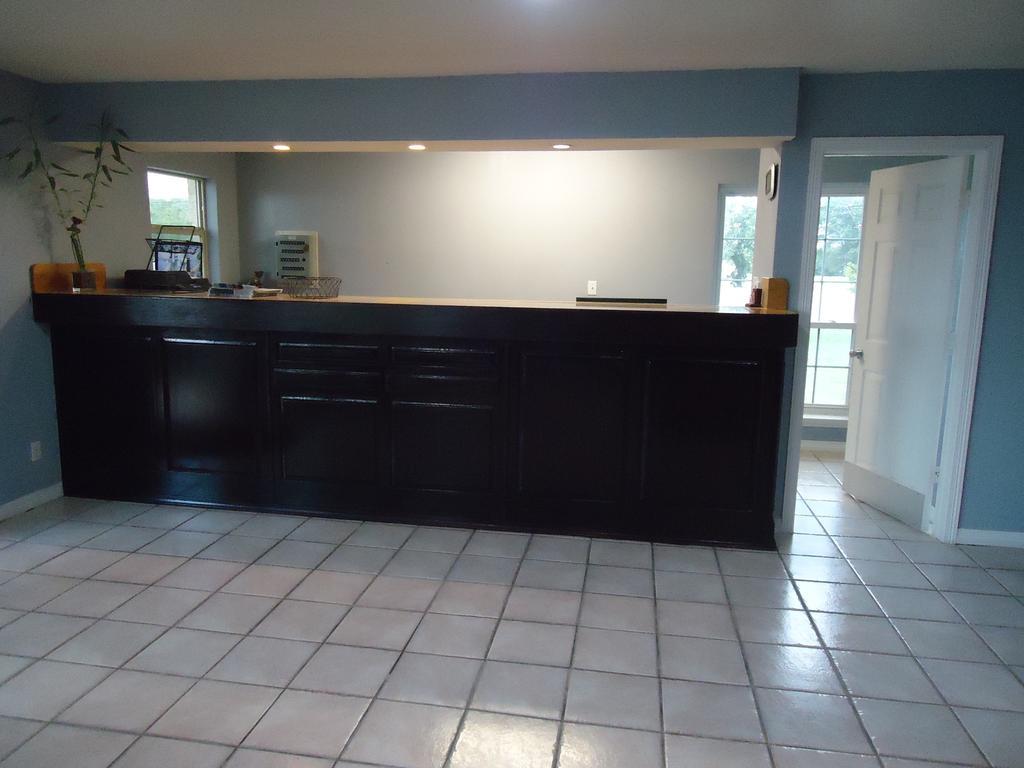 Motel Super 8 By Wyndham Cleburne Esterno foto