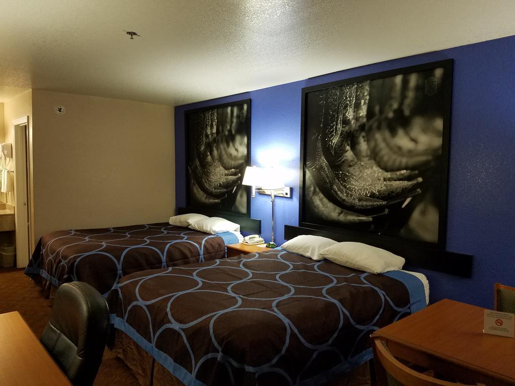 Motel Super 8 By Wyndham Cleburne Esterno foto