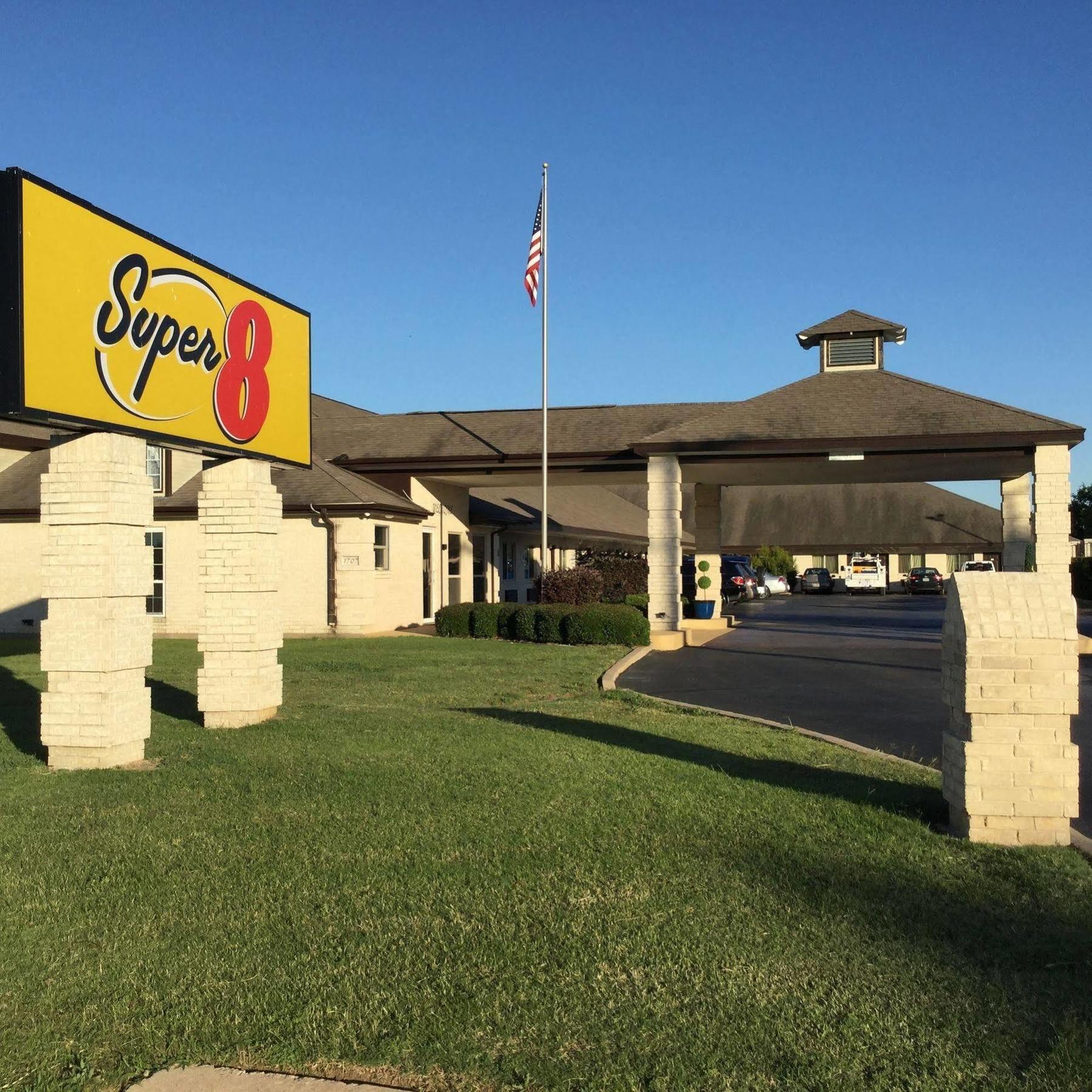 Motel Super 8 By Wyndham Cleburne Esterno foto